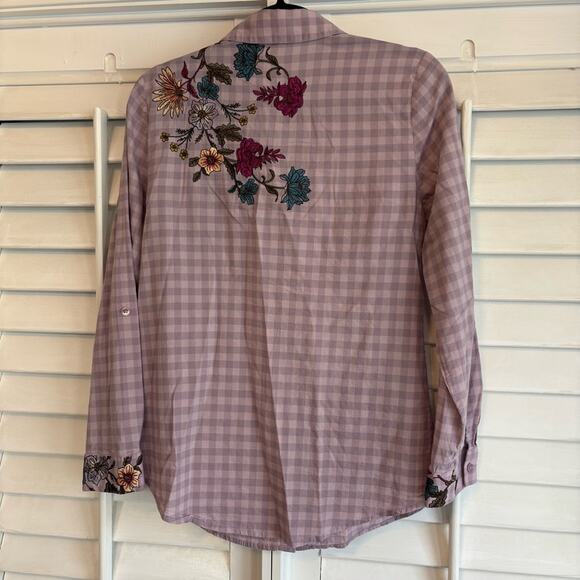 Chico’s Lavender Plaid Floral Button Down Shirt Size 0 (4/6) - Picture 2 of 9